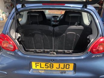 Toyota AYGO 1.0 VVT-i Blue Euro 4 3dr