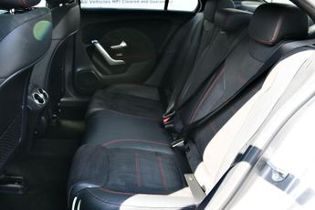 Mercedes-Benz A Class 2.0 A180d AMG Line 8G-DCT Euro 6 (s/s) 4dr