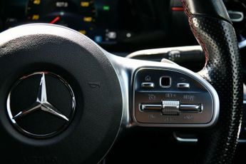 Mercedes-Benz A Class 2.0 A180d AMG Line 8G-DCT Euro 6 (s/s) 4dr