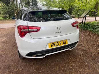 Citroen DS5 1.6 e-HDi Airdream DStyle EGS6 Euro 5 (s/s) 5dr