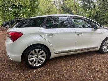 Citroen DS5 1.6 e-HDi Airdream DStyle EGS6 Euro 5 (s/s) 5dr