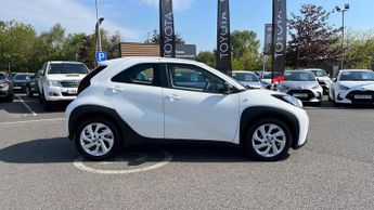 Toyota Aygo X 1.0 VVT-i Pure x-shift Euro 6 (s/s) 5dr