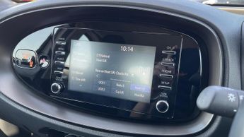 Toyota Aygo X 1.0 VVT-i Pure x-shift Euro 6 (s/s) 5dr