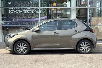 Toyota Yaris 1.5 VVT-h Icon E-CVT Euro 6 (s/s) 5dr