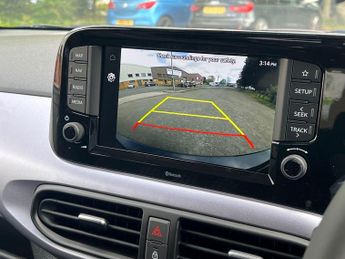 Hyundai i10 1.2 Premium Hatchback 5dr Petrol Auto Euro 6 (s/s) (79 ps)