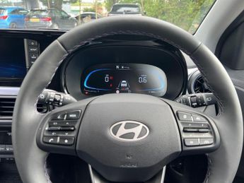 Hyundai i10 1.2 Premium Hatchback 5dr Petrol Auto Euro 6 (s/s) (79 ps)