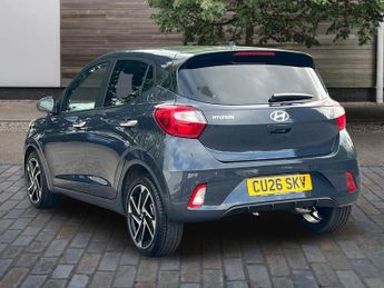 Hyundai i10 1.2 Premium Hatchback 5dr Petrol Auto Euro 6 (s/s) (79 ps)