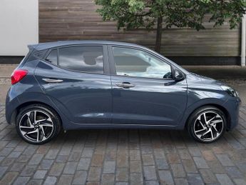Hyundai i10 1.2 Premium Hatchback 5dr Petrol Auto Euro 6 (s/s) (79 ps)