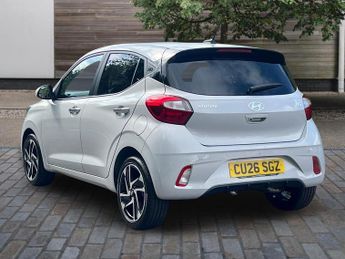 Hyundai i10 1.2 Premium Hatchback 5dr Petrol Auto Euro 6 (s/s) (79 ps)