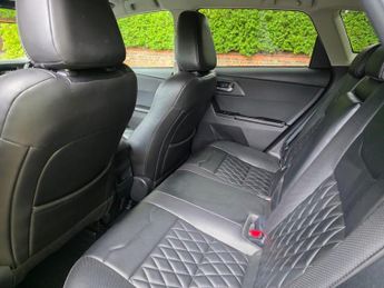 Toyota Auris 1.8 VVT-h GB25 CVT Euro 6 (s/s) 5dr (Safety Sense)