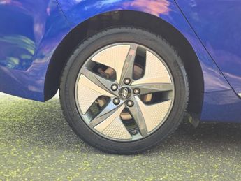 Hyundai IONIQ 1.6 h-GDi 1st Edition DCT Euro 6 (s/s) 5dr