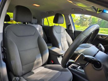 Hyundai IONIQ 1.6 h-GDi 1st Edition DCT Euro 6 (s/s) 5dr