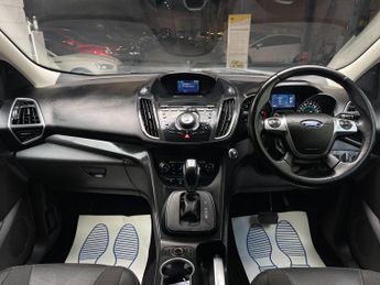 Ford Kuga 2.0 TDCi Titanium Powershift AWD Euro 5