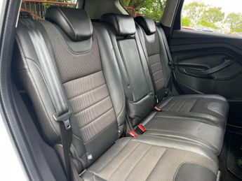 Ford Kuga 2.0 TDCi Titanium Powershift AWD Euro 5
