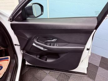 Jaguar E-PACE 2.0 D150 Euro 6 (s/s) 5dr