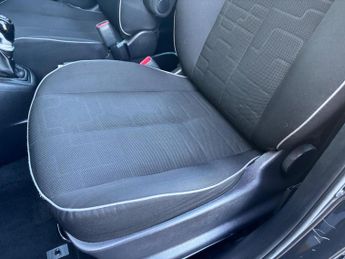 Kia Venga 1.4 EcoDynamics 2 Euro 5 (s/s) 5dr