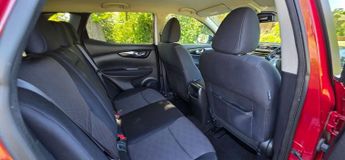Nissan Qashqai 1.2 DIG-T n-tec XTRON 2WD Euro 5 (s/s) 5dr