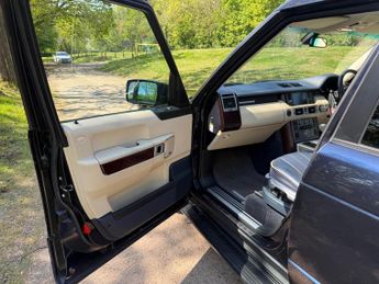 Land Rover Range Rover 3.6 TD V8 Vogue Station Wagon 5dr