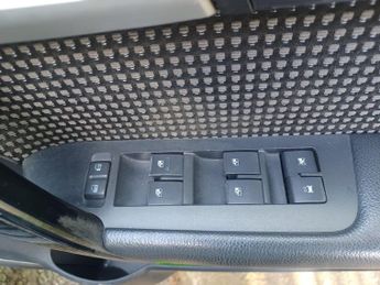 Chevrolet Captiva 2.0 VCDi LT 4WD Euro 4 5dr (7 Seats)