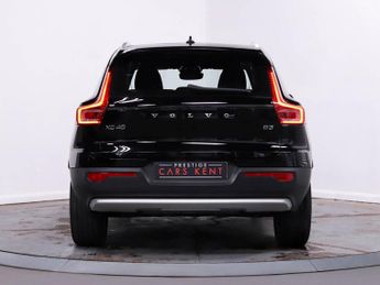 Volvo XC40 2.0 B3 MHEV Core DCT Auto Euro 6 (s/s) 5dr