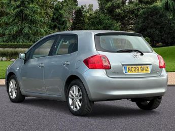 Toyota Auris 1.33 VVT-i TR (s/s) 5dr