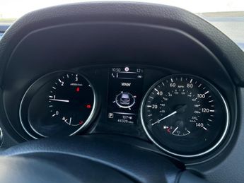 Nissan Qashqai 1.6 dCi Tekna+ XTRON Euro 6 (s/s) 5dr