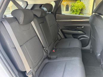 Hyundai TUCSON 1.6 T-GDi MHEV SE Connect DCT Euro 6 (s/s) 5dr