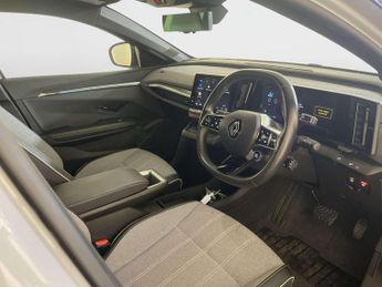 Renault Megane E-Tech 60kWh launch edition Hatchback 5dr Electric Auto (220 ps)