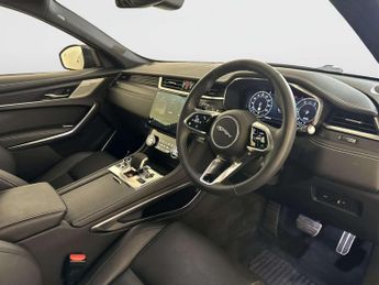 Jaguar F-PACE 2.0 D200 MHEV R-Dynamic SE Black SUV 5dr Diesel Auto AWD Euro 6 