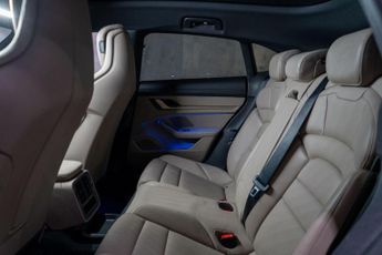 Porsche Taycan Performance Plus 93.4kWh 4 Cross Turismo Auto 4WD 5dr