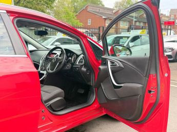 Vauxhall Astra 2.0 CDTi SRi Sports Tourer Auto Euro 5 5dr