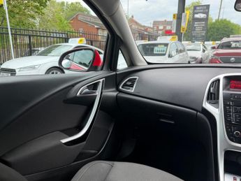 Vauxhall Astra 2.0 CDTi SRi Sports Tourer Auto Euro 5 5dr