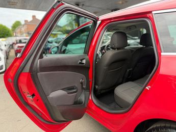 Vauxhall Astra 2.0 CDTi SRi Sports Tourer Auto Euro 5 5dr