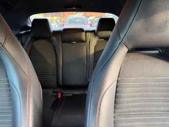 Mercedes-Benz CLA 2.1 CLA220 CDI AMG Sport Coupe 7G-DCT Euro 6 (s/s) 4dr