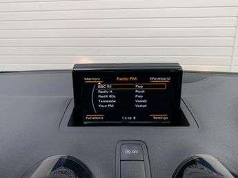 Audi A1 1.4 TFSI Sport Sportback S Tronic Euro 6 (s/s) 5dr (Nav)