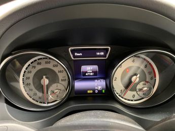Mercedes-Benz GLA 2.1 GLA220 CDI AMG Line 7G-DCT 4MATIC Euro 6 (s/s) 5dr