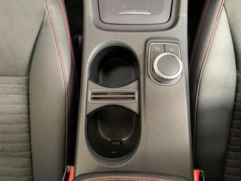 Mercedes-Benz GLA 2.1 GLA220 CDI AMG Line 7G-DCT 4MATIC Euro 6 (s/s) 5dr
