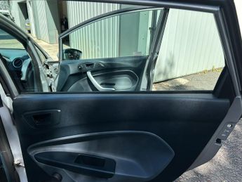 Ford Fiesta 1.25 Zetec 5dr