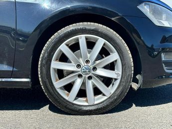 Volkswagen Golf 1.6 TDI BlueMotion Tech Match DSG Euro 5 (s/s) 5dr