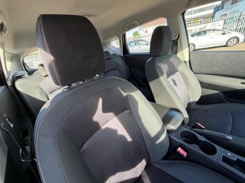 Nissan Qashqai 1.6 Acenta 2WD Euro 5 (s/s) 5dr