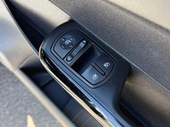 Vauxhall Corsa 1.4 16V SXi Euro 5 5dr (A/C)