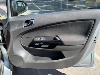 Vauxhall Corsa 1.4 16V SXi Euro 5 5dr (A/C)