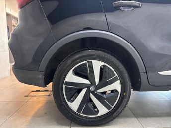 MG MG ZS 72.6kWh SE Long Range Auto 5dr