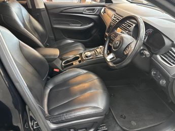 MG MG5 61.1kWh Exclusive Long Range Auto 5dr