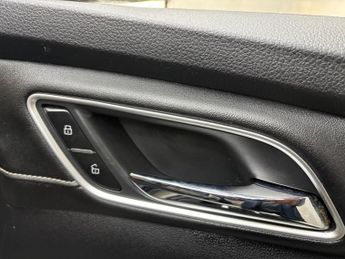 MG MG5 61.1kWh Exclusive Long Range Auto 5dr