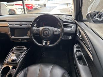 MG MG5 61.1kWh Exclusive Long Range Auto 5dr