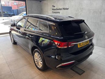 MG MG5 61.1kWh Exclusive Long Range Auto 5dr