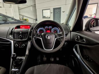 Vauxhall Zafira Tourer 1.4i Turbo Exclusiv Euro 6 5dr