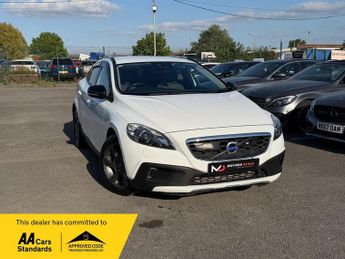 Volvo V40 2.0 T5 Lux Nav Hatchback 5dr Petrol Auto AWD Euro 6 (s/s) (245 p