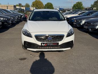 Volvo V40 Cross Country 2.0 T5 Lux Nav Hatchback 5dr Petrol Auto AWD Euro 6 (s/s) (245 p